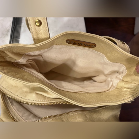 Botkier Leather Trigger Satchel - like new - Picture 6 of 8